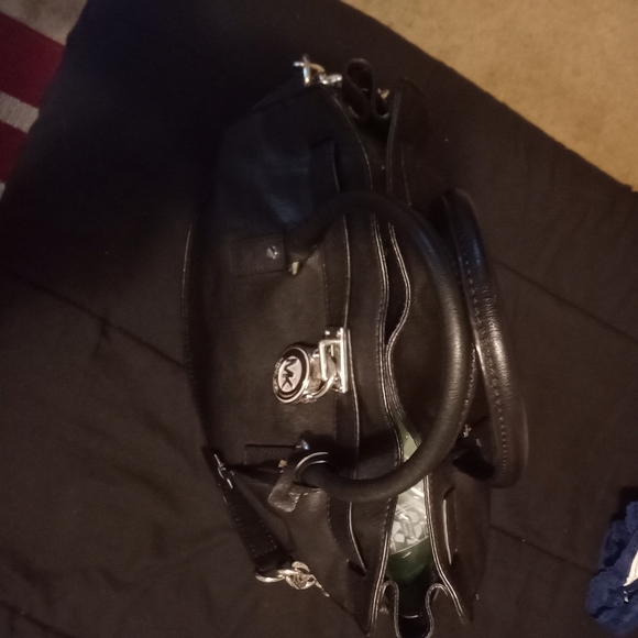 🌟🦋Gorgeous Large Michael Kors Purse🦋🌟 - Picture 4 of 12